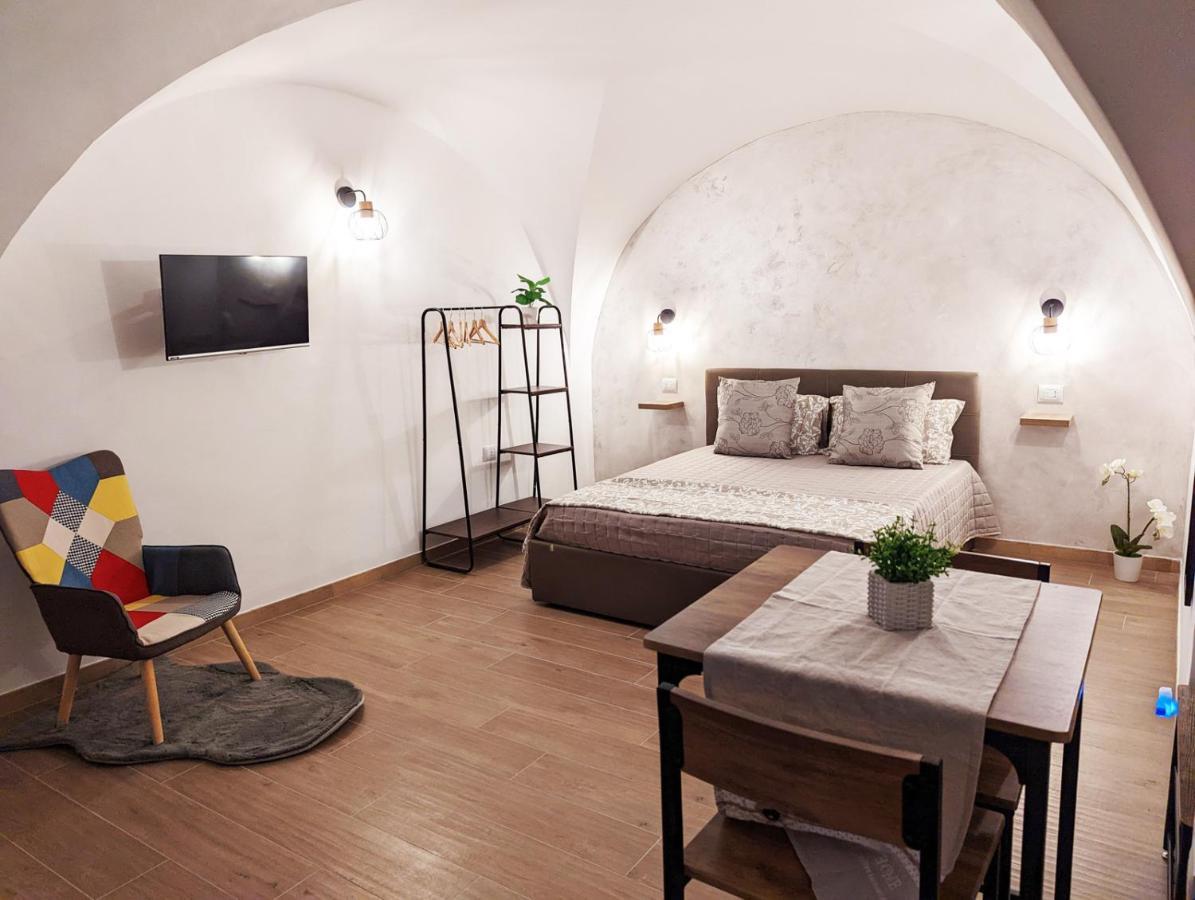 Dama Suite Love & Private Jacuzzi Bari Extérieur photo