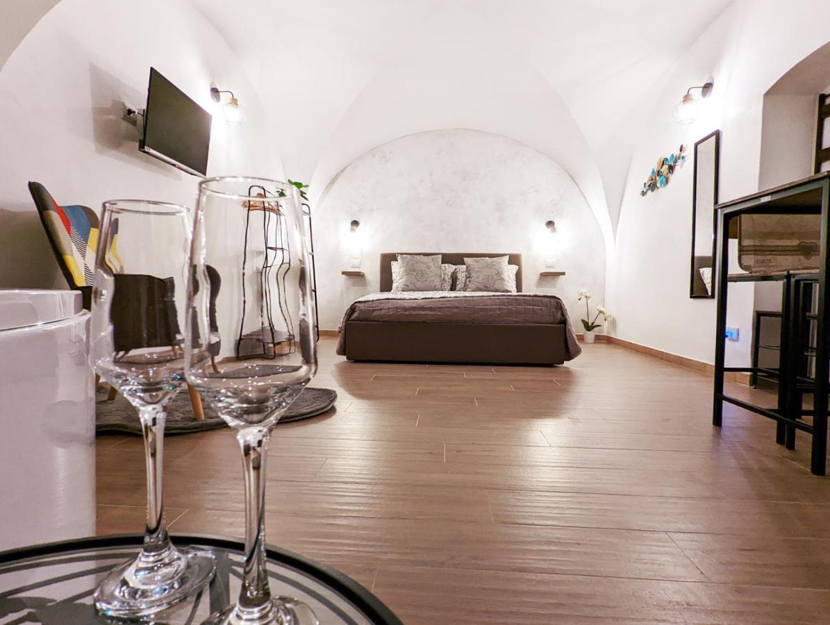Dama Suite Love & Private Jacuzzi Bari Extérieur photo